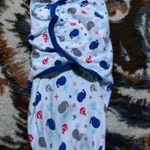2 Newborn swaddles